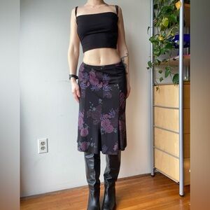 Vintage dark floral midi skirt black and purple size S